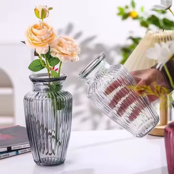 Wholesale Gift Glass Vases Colored Mini Decor Home Wedding Glass Bottles Flowers Small Vases - Image 3
